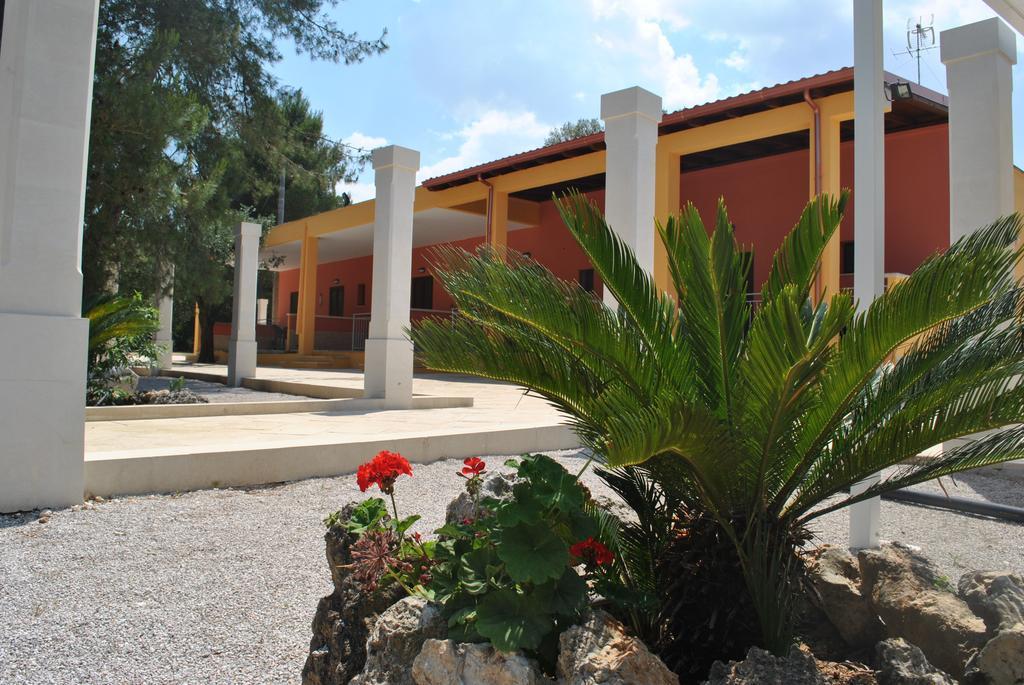 Tenuta La Spezia Carpignano Salentino Exterior foto